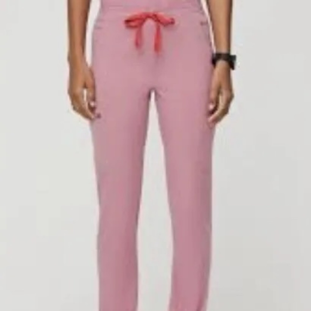 Figs Chalk Pink Yola - Skinny Scrub Pants